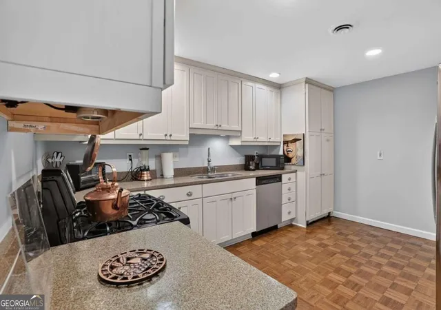 Photo 3 of Condo for sale at 2734 Peachtree Rd NW #A201, Atlanta, GA 30305 | MLS# 10836706 | Listing updated on 2026-09-23