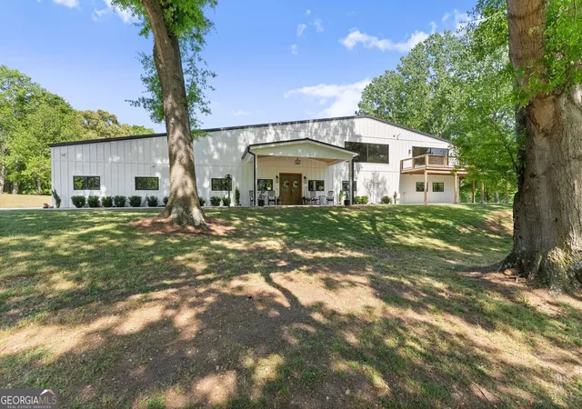 Photo 2 of Mansion for sale at 951 Canter Wy, Jefferson, GA 30549 | MLS# 10736704 | Listing updated on 2026-08-25