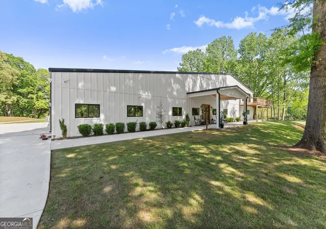Photo 2 of Single family home for sale at 951 Canter Wy, Jefferson, GA 30549 | MLS# 10736704 | Listing updated on 2026-10-02