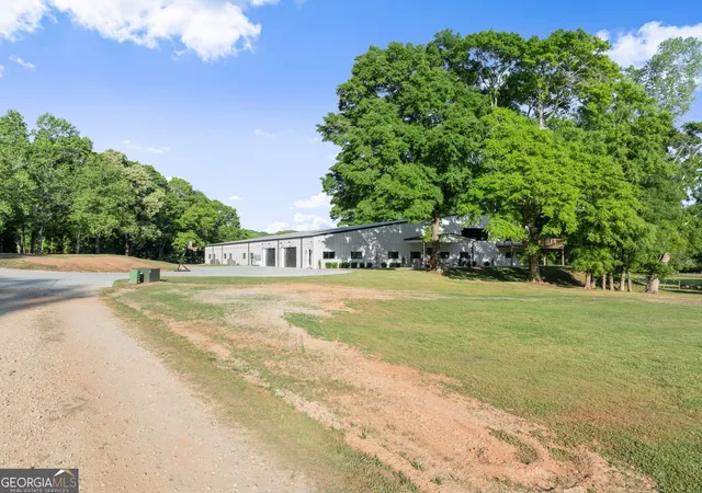 Photo 4 of Single family home for sale at 951 Canter Wy, Jefferson, GA 30549 | MLS# 10736704 | Listing updated on 2026-10-02