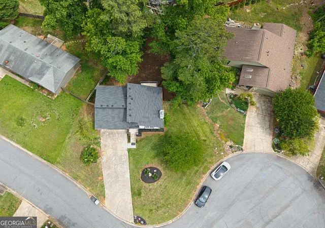 Photo 2 of Sale Pending at 10175 Old Woodland Entry Ne, Johns Creek, GA 30022 | MLS# 10827991 | Listing updated on 2026-09-16