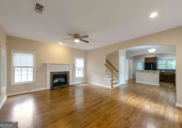 Photo 2 of Single family home for sale at 1128 Birch St Sw, Atlanta, GA 30310 | MLS# 10790431 | Listing updated on 2026-08-31