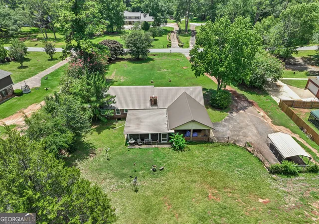 Homes for sale in Albany, GA | 3511 W Surrey Rd, Albany, GA 31721 | MLS# 10791636