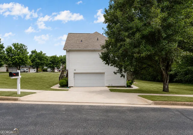 Photo 1 of Single family home for sale at 1312 Vine Cir, Mcdonough, GA 30253 | MLS# 10786918 | Listing updated on 2026-10-09