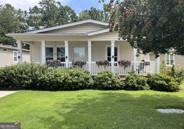 1st image of 69 Beaver Run Rd, Newnan, GA 30263 | MLS# 10825851