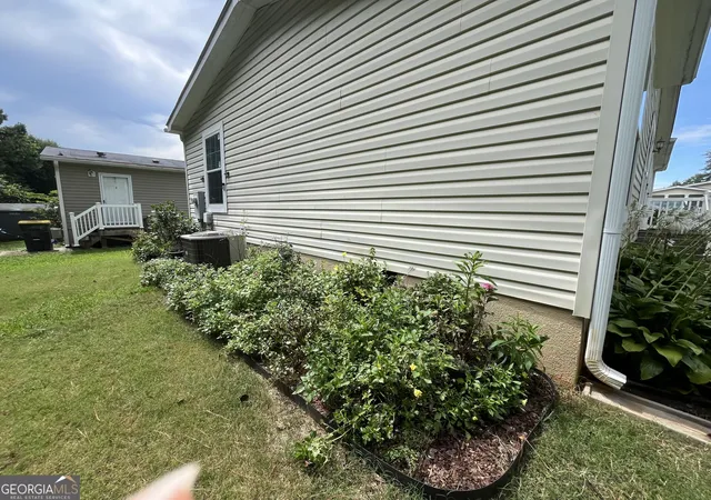 Photo 3 of Manufactured home for sale at 69 Beaver Run Rd, Newnan, GA 30263 | MLS# 10825851 | Listing updated on 2026-09-20