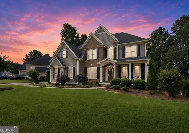 Photo 2 of Sale Pending at 227 Oakwind Point, Acworth, GA 30101 | MLS# 10790189 | Listing updated on 2026-09-02