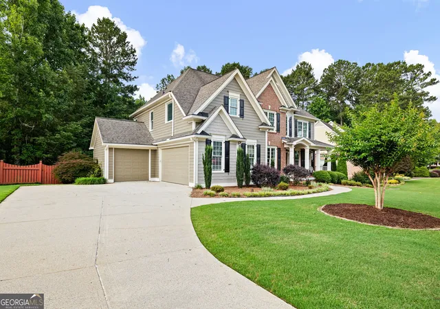 Photo 3 of Sale Pending at 227 Oakwind Point, Acworth, GA 30101 | MLS# 10790189 | Listing updated on 2026-09-02