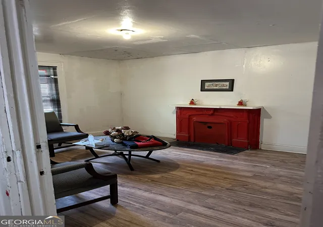 3rd image of 814 Welch St Sw, Atlanta, GA 30310 | MLS# 10818546