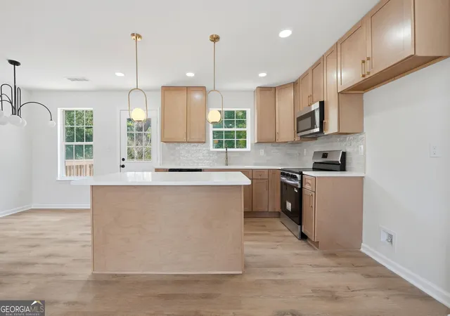 4th image of 2704 Field Spring Dr, Lithonia, GA 30058 | MLS# 10803074