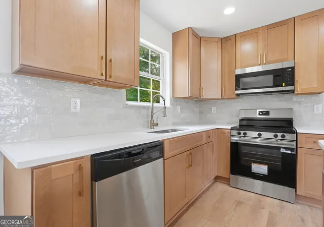 5th image of 2704 Field Spring Dr, Lithonia, GA 30058 | MLS# 10803074