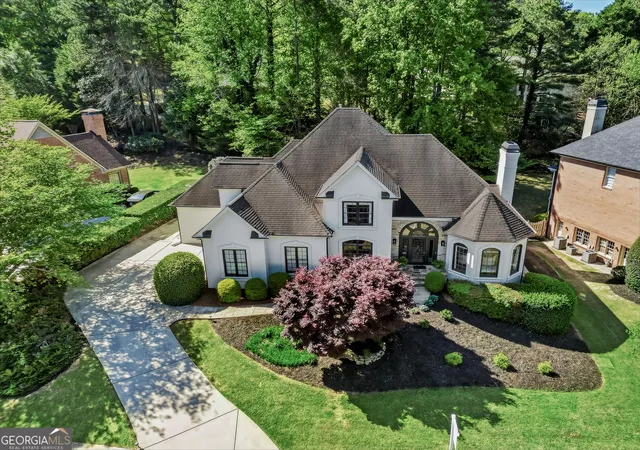 Photo 2 of Mansion for sale at 9170 Nesbit Lakes Dr, Alpharetta, GA 30022 | MLS# 10824813 | Listing updated on 2026-08-27