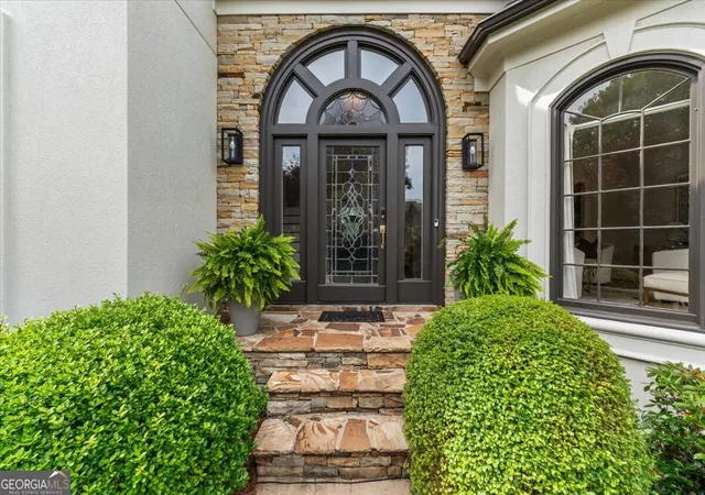 Photo 3 of Mansion for sale at 9170 Nesbit Lakes Dr, Alpharetta, GA 30022 | MLS# 10824813 | Listing updated on 2026-08-27