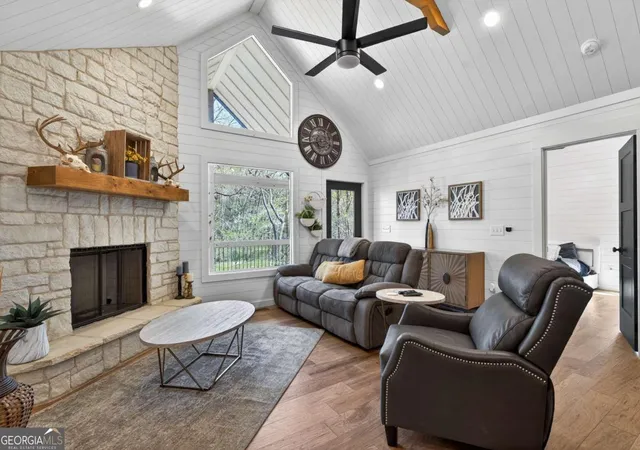 3rd image of 54 Barbs Wy, Mineral Bluff, GA 30559 | MLS# 10781904