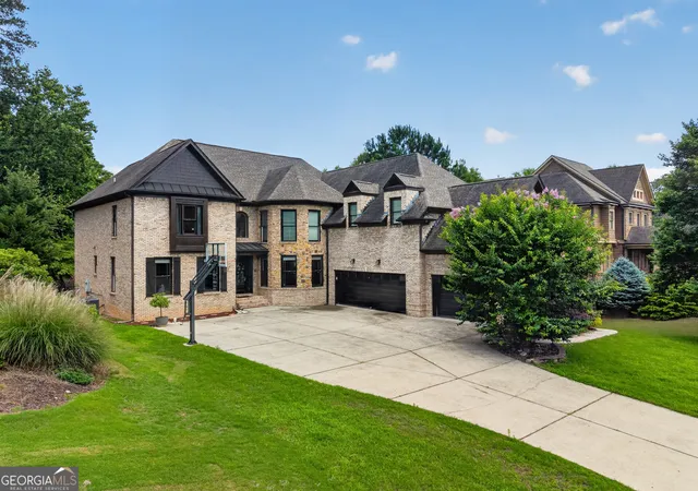 1st image of 585 Settles Brook Ct, Suwanee, GA 30024 | MLS# 10779186