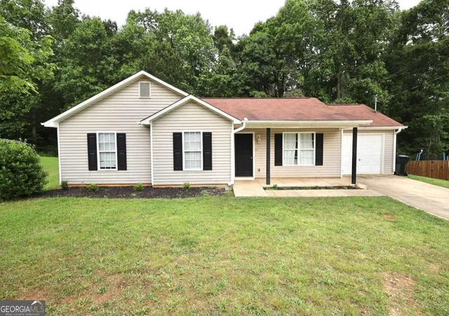 Homes for sale in Rockmart, GA | 397 Thorn Thicket Dr, Rockmart, GA 30153 | MLS# 10762991