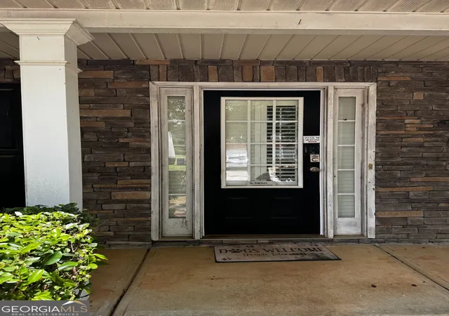 Photo 3 of Single family home for sale at 4790 Duval Point Way Sw, Snellville, GA 30039 | MLS# 10810885 | Listing updated on 2026-09-28