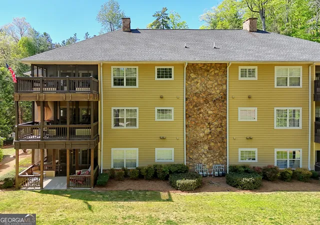 2nd image of 146 Gleneagle Ct, Clayton, GA 30525