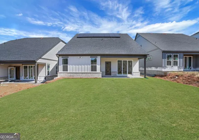 Photo 2 of Single family home for sale at 122 Willowfern Ln, Marietta, GA 30066 | MLS# 10790017 | Listing updated on 2026-08-07