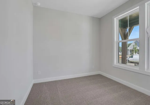 Photo 4 of Single family home for sale at 122 Willowfern Ln, Marietta, GA 30066 | MLS# 10790017 | Listing updated on 2026-08-07