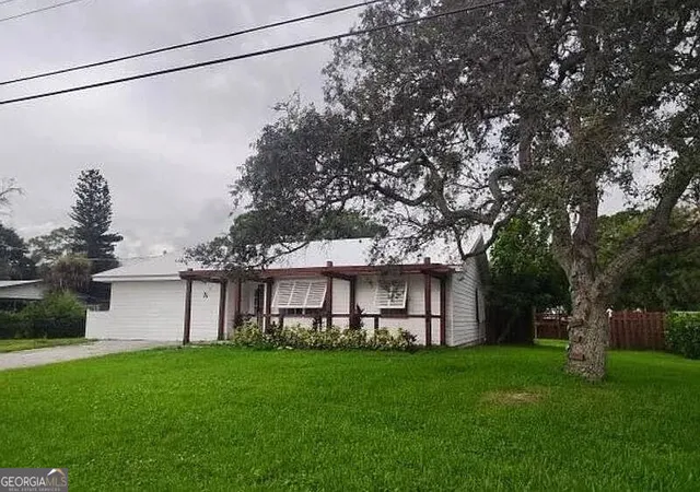 2nd image of 996 Sw 29th Ter, Palm City, FL 34990 | MLS# 10832510