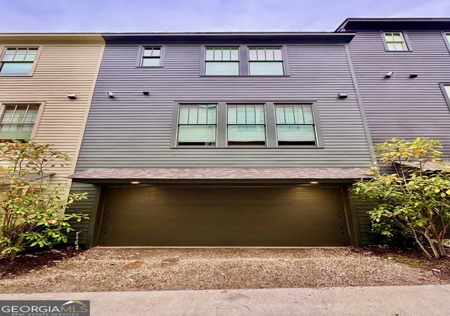 2nd image of 676 Hank Aaron Dr, Atlanta, GA 30315 | MLS# 10667946