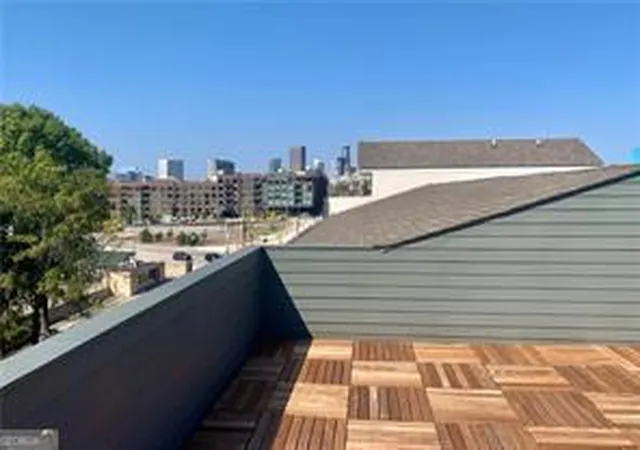4th image of 676 Hank Aaron Dr, Atlanta, GA 30315 | MLS# 10667946