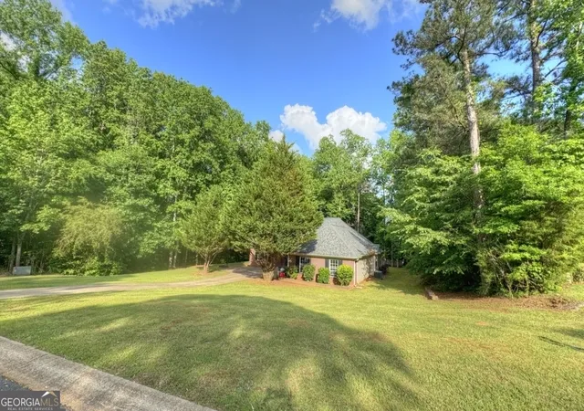 Photo 2 of Single family home for sale at 239 Old Pond Rd, Lagrange, GA 30241 | MLS# 10799152 | Listing updated on 2026-10-04