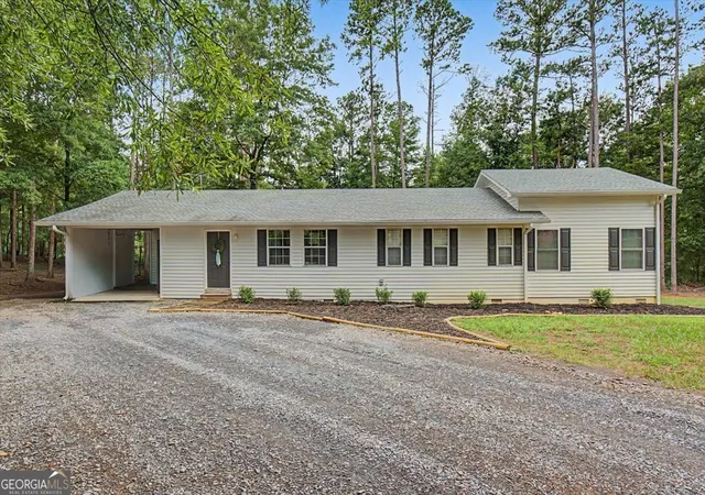 1st image of 1971 Euharlee Rd, Kingston, GA 30145 | MLS# 10806286