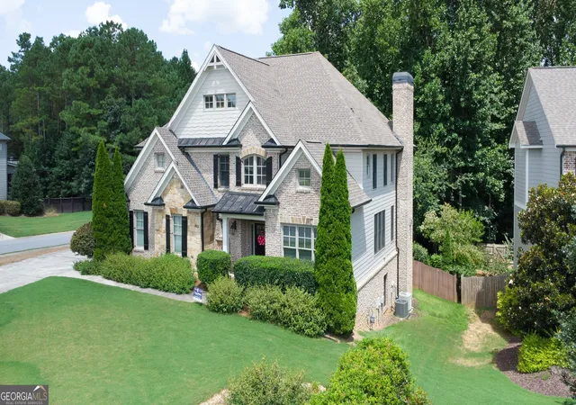 Photo 1 of Single family home for sale at 6905 Concord Brook Ln, Cumming, GA 30028 | MLS# 10828188 | Listing updated on 2026-08-30
