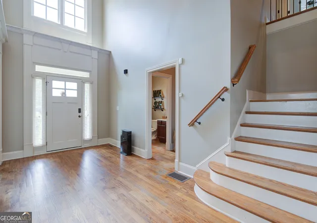 Photo 4 of Single family home for sale at 6905 Concord Brook Ln, Cumming, GA 30028 | MLS# 10828188 | Listing updated on 2026-10-23