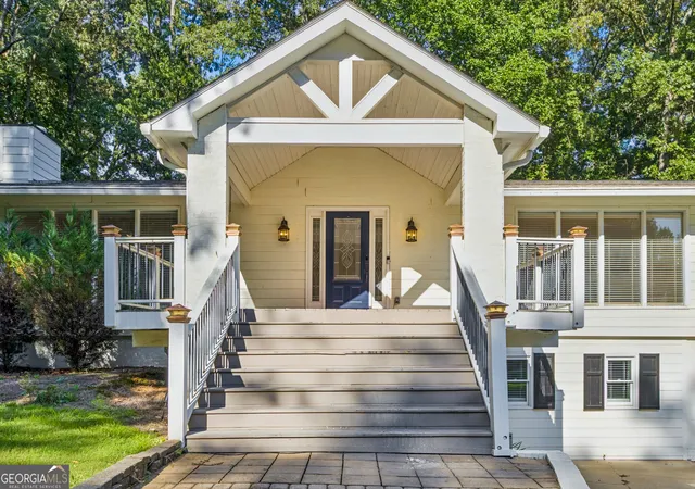 Photo 2 of Single family home for sale at 530 E Lake Dr, Gainesville, GA 30506 | MLS# 10831627 | Listing updated on 2026-09-12