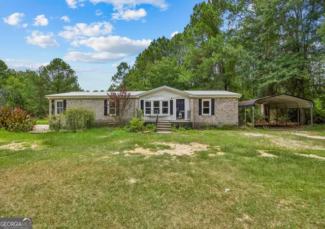 Homes for sale in Ludowici, GA | 302 Hardee Rd Ne, Ludowici, GA 31316 | MLS# 10784094