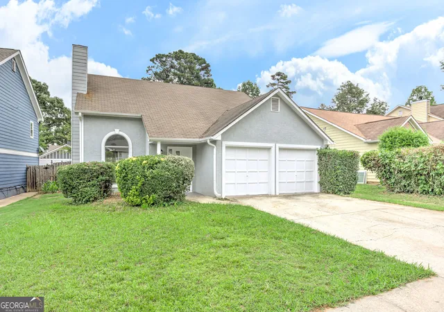 2nd image of 1039 Boardwalk Dr, Lawrenceville, GA 30044 | MLS# 10800703