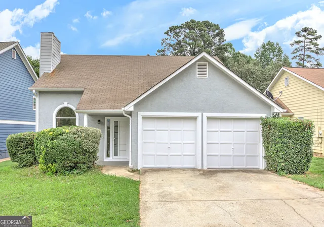 3rd image of 1039 Boardwalk Dr, Lawrenceville, GA 30044 | MLS# 10800703