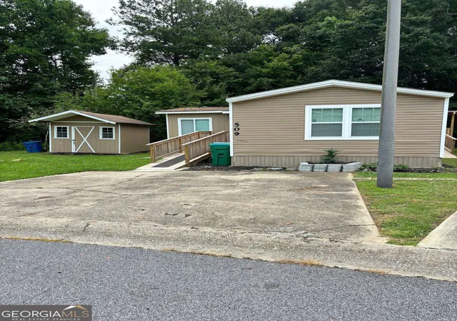 image of 509 Emory Ln, Loganville, GA 30052 | MLS# 10795644