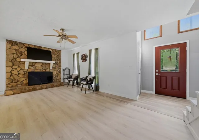 Photo 2 of Single family home for sale at 200 Huntcliff Ct, Fayetteville, GA 30214 | MLS# 10766308 | Listing updated on 2026-09-06