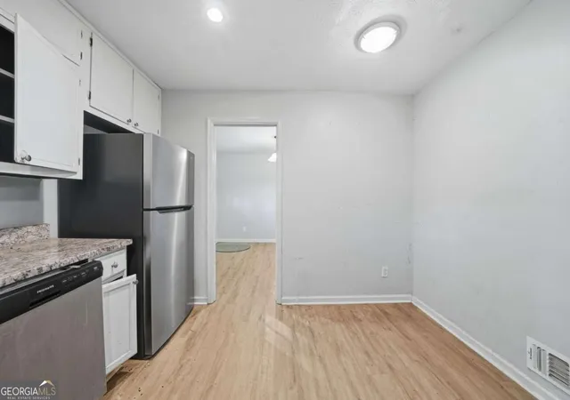 Photo 4 of Sale Pending at 2719 Galaxy Ct, Decatur, GA 30034 | MLS# 10736964 | Listing updated on 2026-09-30
