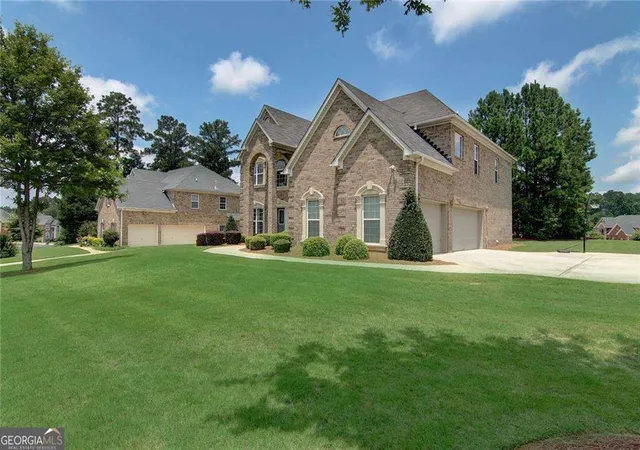 2nd image of 1900 Buford Ct, Conyers, GA 30094 | MLS# 10819817