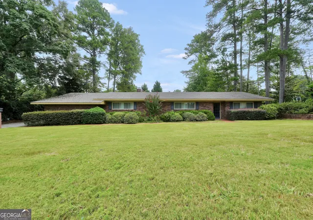 2nd image of 104 Woodlawn Pl, Thomaston, GA 30286 | MLS# 10822033