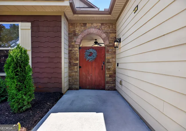 Photo 3 of Single family home for sale at 711 Gittings Ave, Peachtree City, GA 30269 | MLS# 10832947 | Listing updated on 2026-09-20