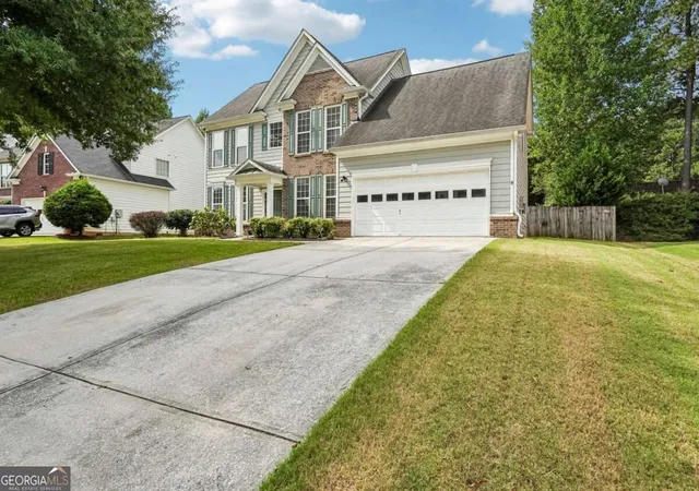 Photo 3 of Single family home for sale at 4010 Embassy Wy, Lilburn, GA 30047 | MLS# 10833048 | Listing updated on 2026-09-07