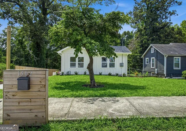 2nd image of 1502 Venetian Drive, Sw, Atlanta, GA 30311 | MLS# 10818704