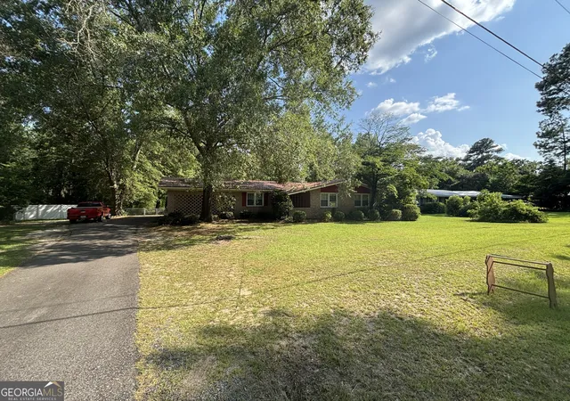 2nd image of 152 Crest Dr, Cochran, GA 31014 | MLS# 10796554