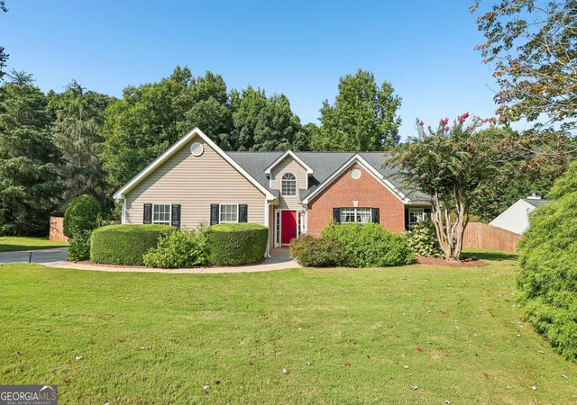 Photo 1 of Single family home for sale at 4672 Devencrest Ln, Buford, GA 30519 | MLS# 10834927 | Listing updated on 2026-09-11