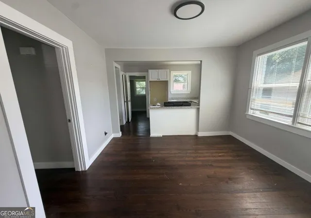 Photo 2 of Sale Pending at 1714 Emerald Ave Sw, Atlanta, GA 30310 | MLS# 10802152 | Listing updated on 2026-09-11