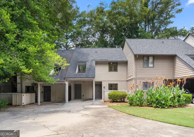 Photo 2 of Condo for sale at 922 Cedar Crk S, Marietta, GA 30067 | MLS# 10804384 | Listing updated on 2026-09-04