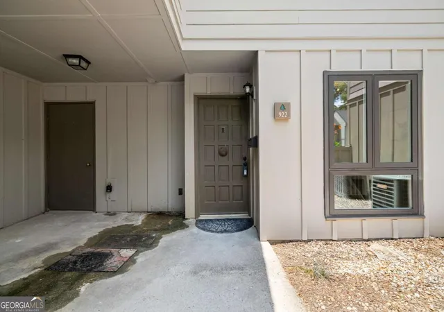 Photo 4 of Condo for sale at 922 Cedar Crk S, Marietta, GA 30067 | MLS# 10804384 | Listing updated on 2026-09-04