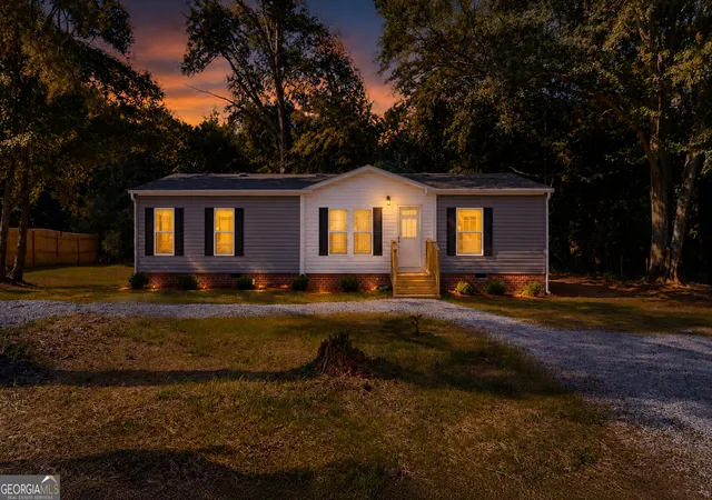 Homes for sale in Bethlehem, GA | 69 Angel St, Bethlehem, GA 30620 | MLS# 10802309