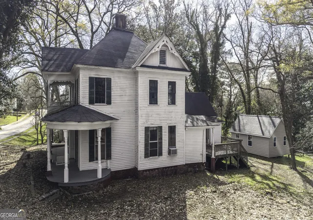 3rd image of 215 West Ave, Carrollton, GA 30117 | MLS# 10712292